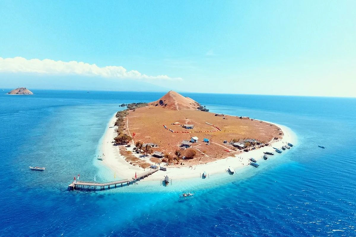 Kenawa Island Dore View