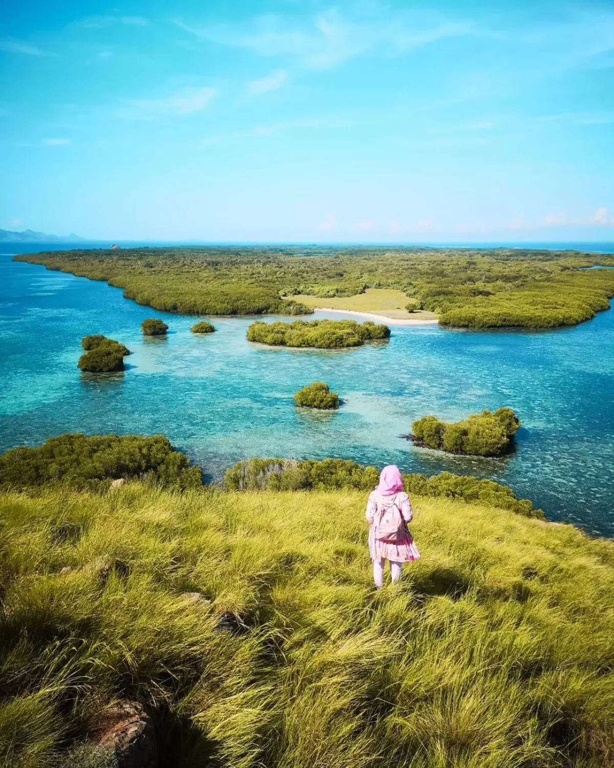 Turquoise tropical sea near an Indonesian island